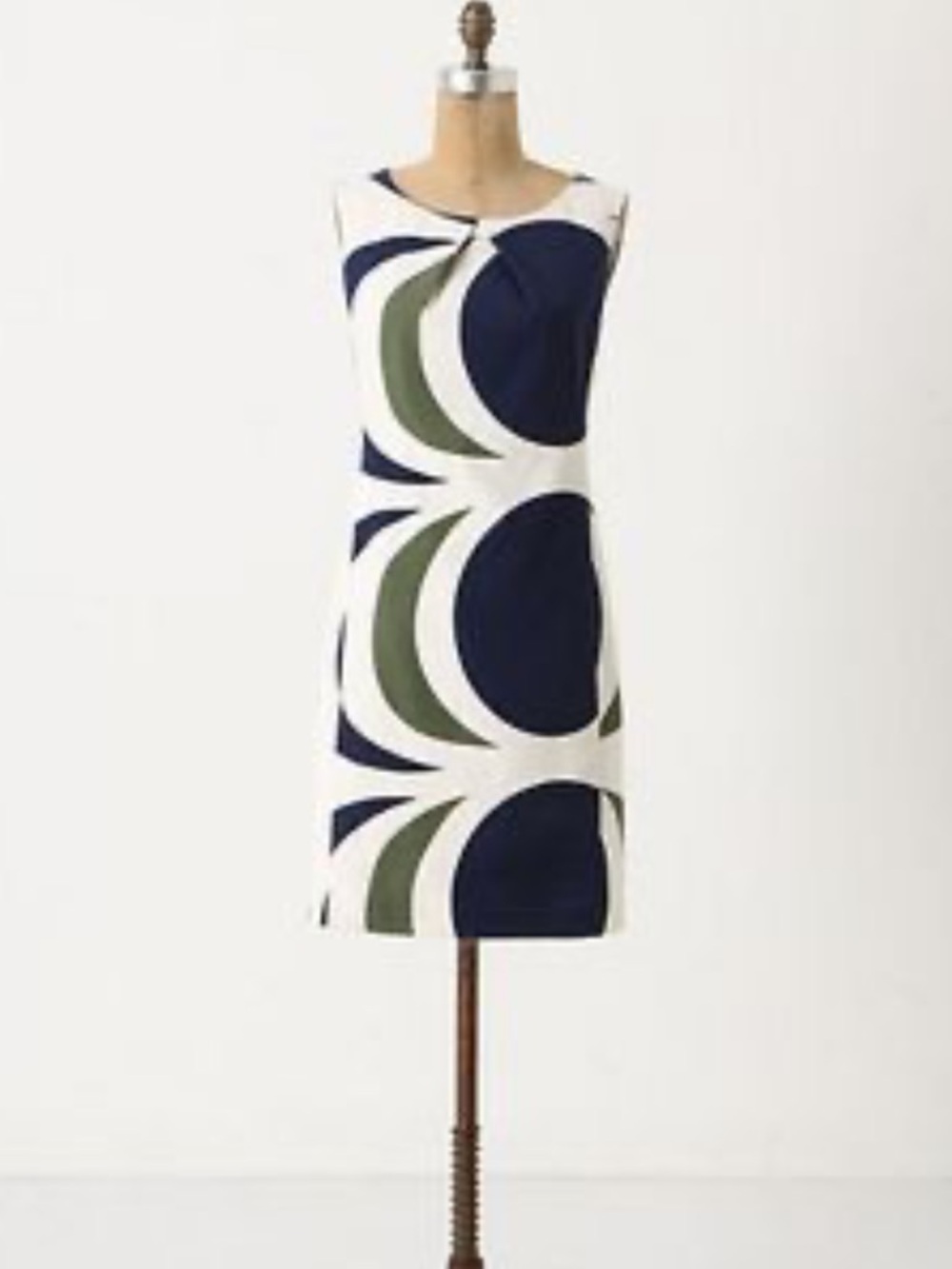 Tabitha Mod Circle Shift Dress
